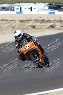 media/Oct-12-2025-CRA (Sun) [[e621380112]]/Races/Race 10/